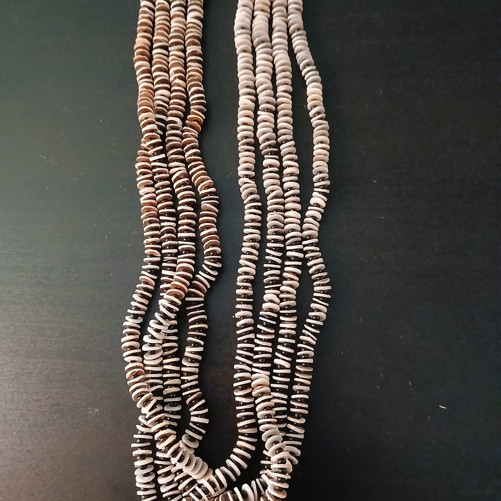 Chic Multi-Strand Beaded Necklace in Brown and Cream